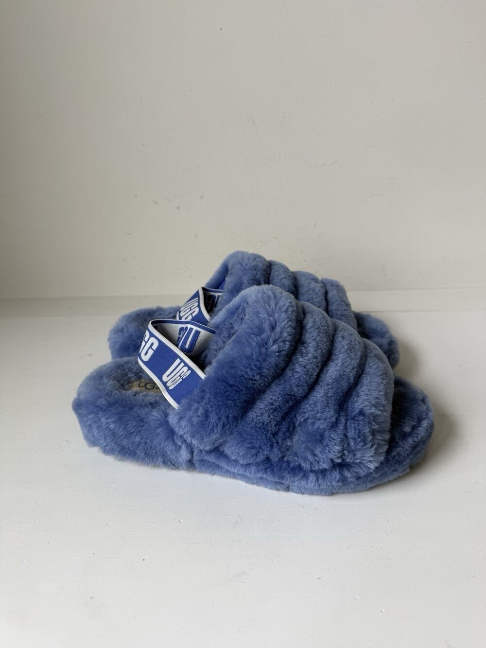 UGG Fluff Yeah Slide Sheepskin Slingback Sandals Women's Size 8 Blue Excellent